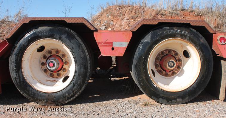 image for item DB5172 1997 Talbert TDW-35SA-HRG-1-T1 lowboy equipment trailer