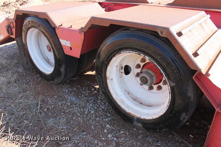 image for item DB5172 1997 Talbert TDW-35SA-HRG-1-T1 lowboy equipment trailer
