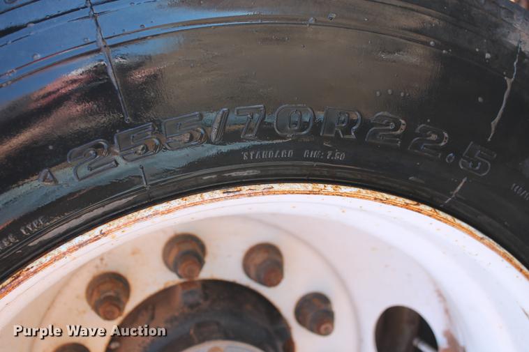 image for item DB5172 1997 Talbert TDW-35SA-HRG-1-T1 lowboy equipment trailer