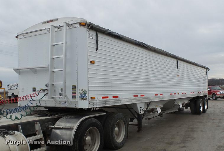 image for item DB7201 2009 Timpte double hopper bottom grain trailer