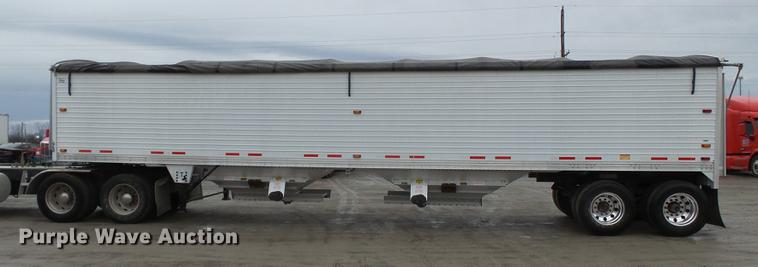 image for item DB7201 2009 Timpte double hopper bottom grain trailer