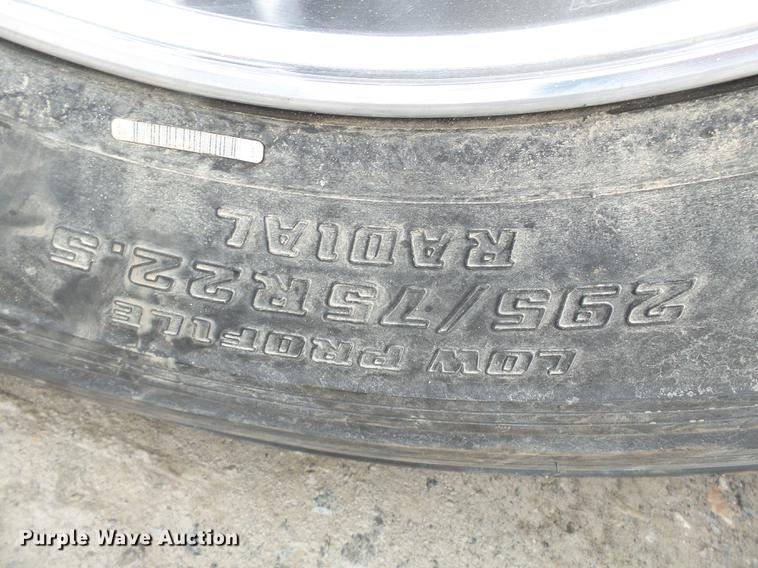 image for item DB7201 2009 Timpte double hopper bottom grain trailer