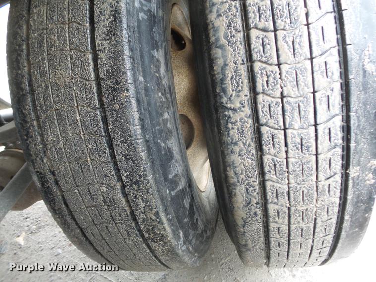 image for item DB7201 2009 Timpte double hopper bottom grain trailer