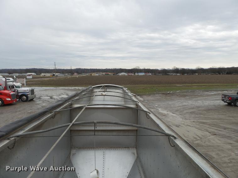 image for item DB7201 2009 Timpte double hopper bottom grain trailer