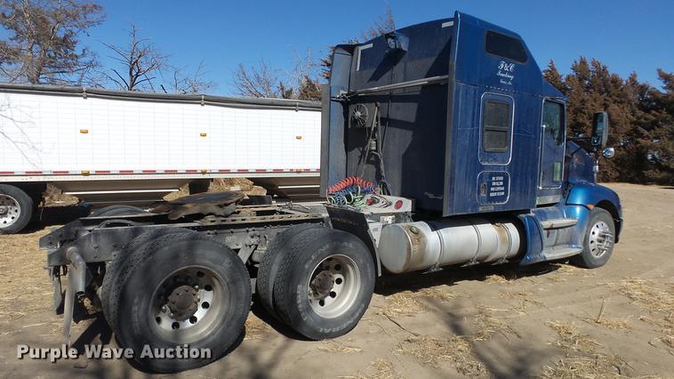 image for item DC0658 2012 Kenworth T660 semi truck