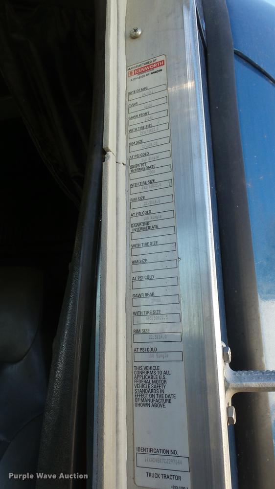 image for item DC0658 2012 Kenworth T660 semi truck