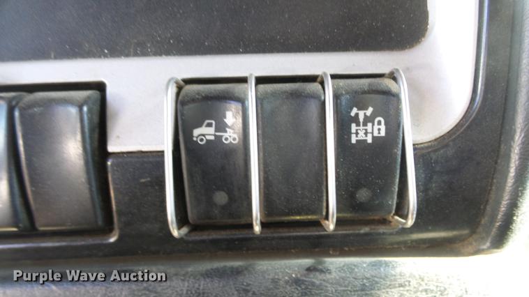 image for item DC0658 2012 Kenworth T660 semi truck