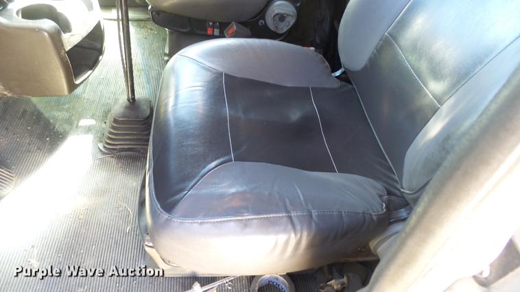 image for item DC0658 2012 Kenworth T660 semi truck