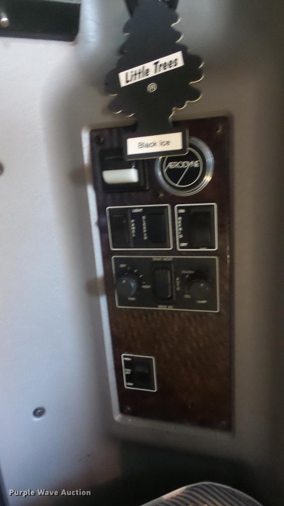 image for item DC0658 2012 Kenworth T660 semi truck