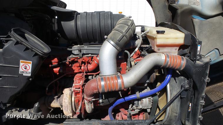 image for item DC0658 2012 Kenworth T660 semi truck