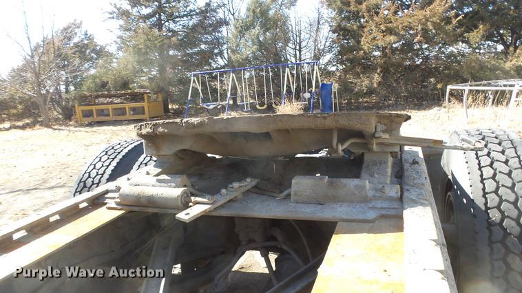 image for item DC0658 2012 Kenworth T660 semi truck