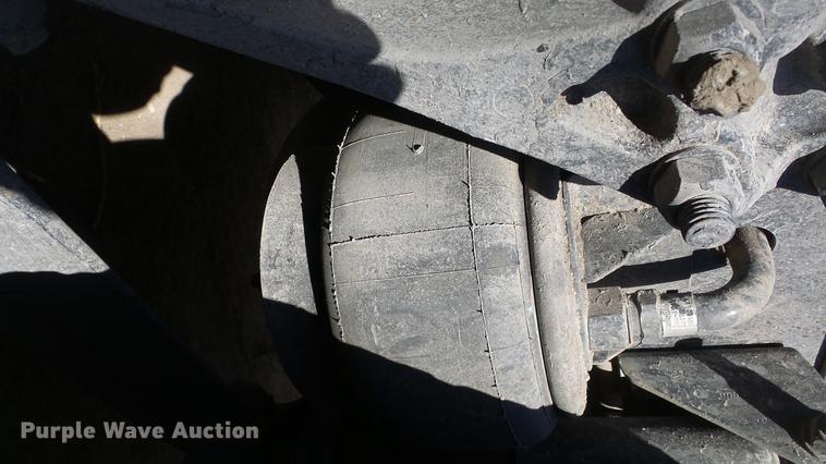 image for item DC0658 2012 Kenworth T660 semi truck