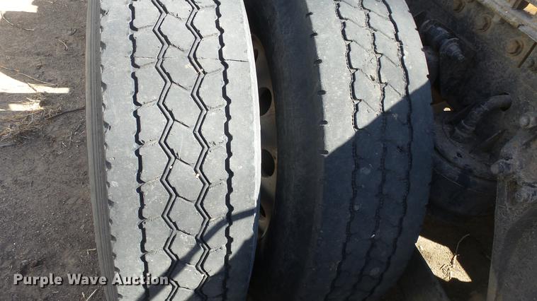 image for item DC0658 2012 Kenworth T660 semi truck