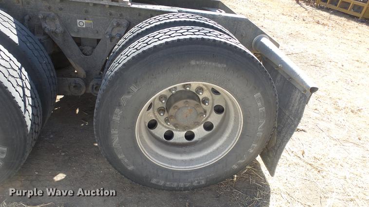 image for item DC0658 2012 Kenworth T660 semi truck