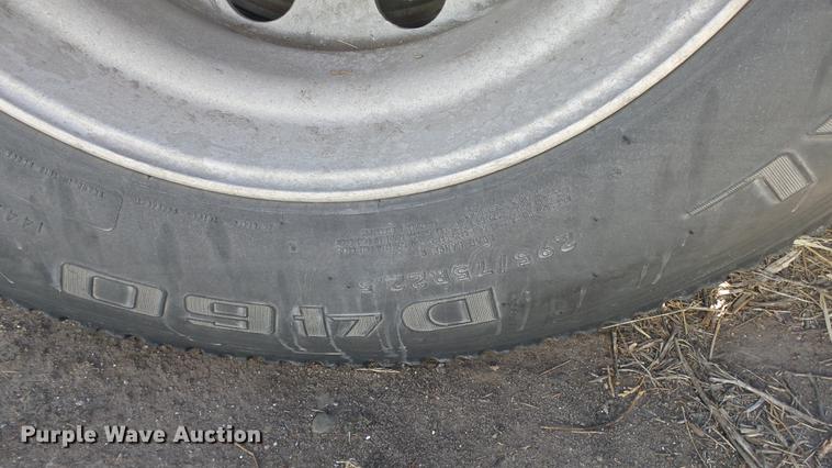 image for item DC0658 2012 Kenworth T660 semi truck