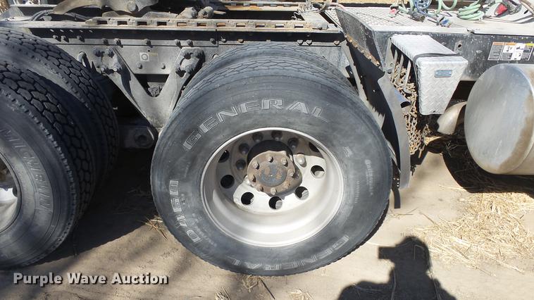 image for item DC0658 2012 Kenworth T660 semi truck