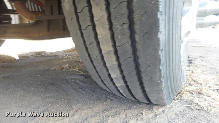 image for item DC0658 2012 Kenworth T660 semi truck