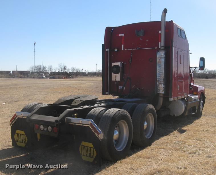 image for item DC2337 1995 Kenworth T600 semi truck