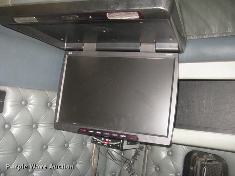 image for item DC2337 1995 Kenworth T600 semi truck