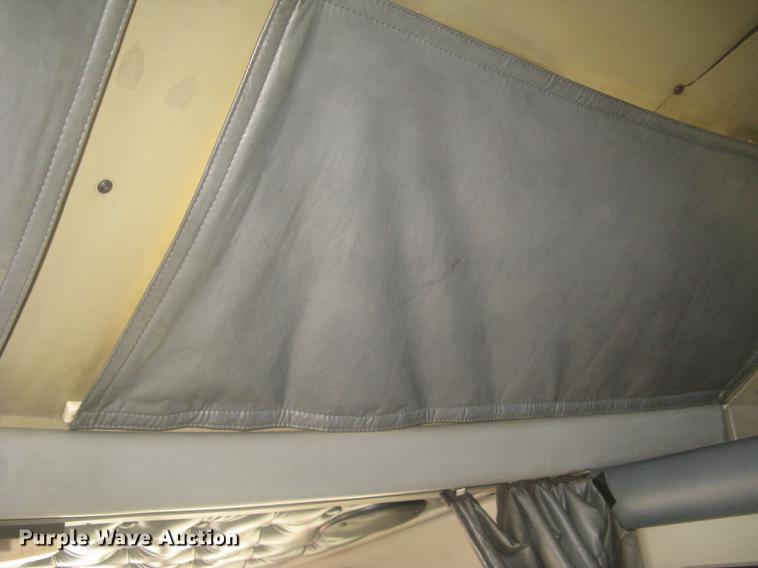 image for item DC2337 1995 Kenworth T600 semi truck