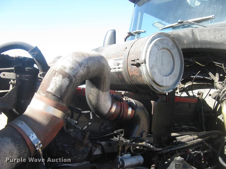 image for item DC2337 1995 Kenworth T600 semi truck