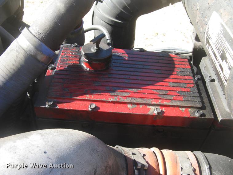 image for item DC2337 1995 Kenworth T600 semi truck