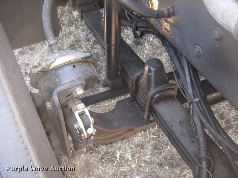 image for item DC2337 1995 Kenworth T600 semi truck