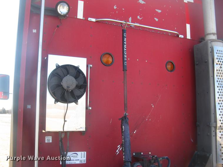 image for item DC2337 1995 Kenworth T600 semi truck