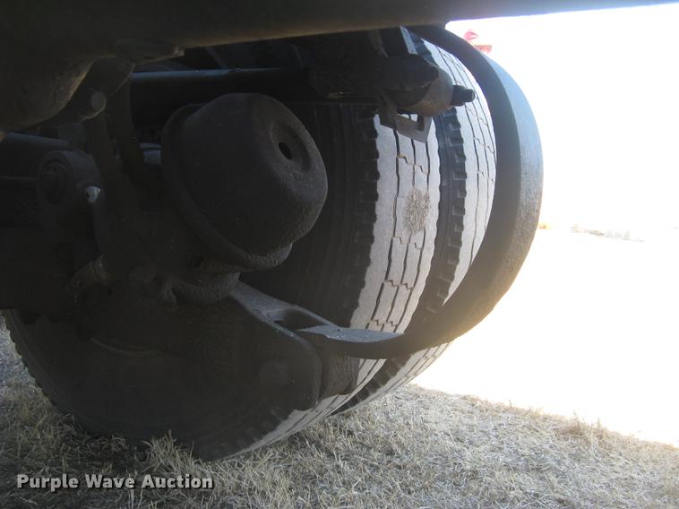 image for item DC2337 1995 Kenworth T600 semi truck