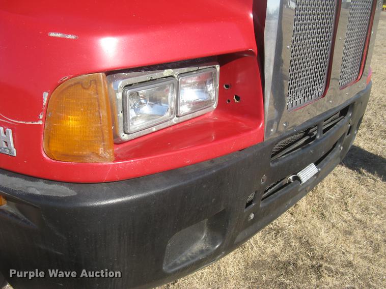 image for item DC2337 1995 Kenworth T600 semi truck