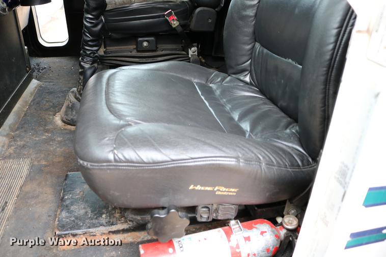 image for item DC3536 1999 Freightliner Classic XL FLD120 semi truck