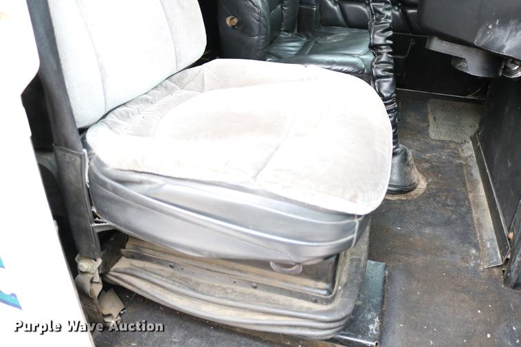 image for item DC3536 1999 Freightliner Classic XL FLD120 semi truck