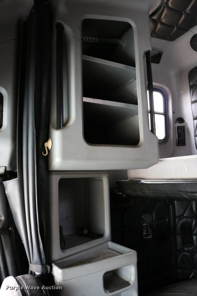 image for item DC3536 1999 Freightliner Classic XL FLD120 semi truck