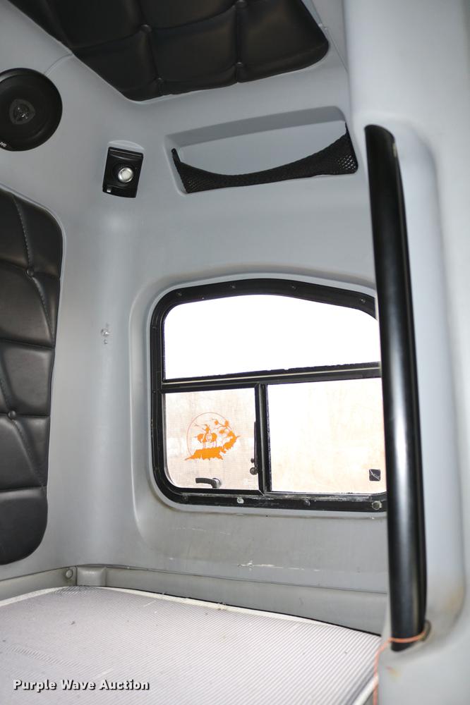 image for item DC3536 1999 Freightliner Classic XL FLD120 semi truck