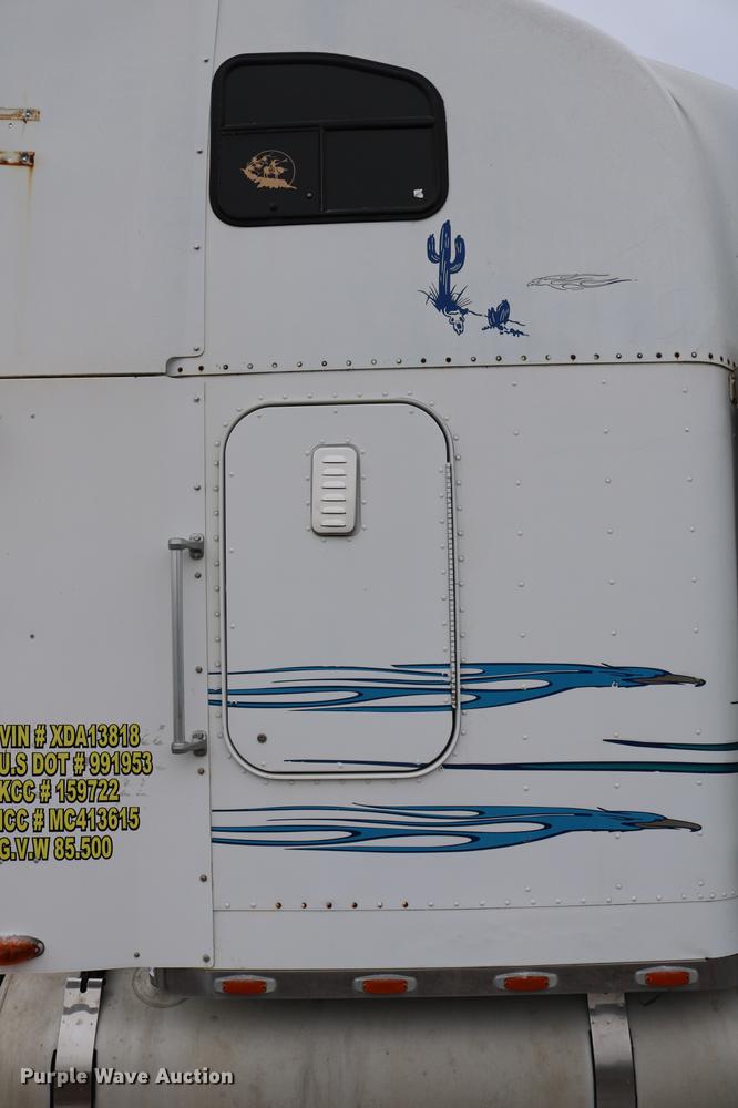 image for item DC3536 1999 Freightliner Classic XL FLD120 semi truck
