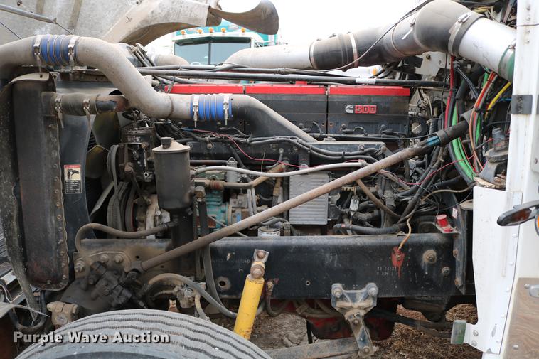 image for item DC3536 1999 Freightliner Classic XL FLD120 semi truck