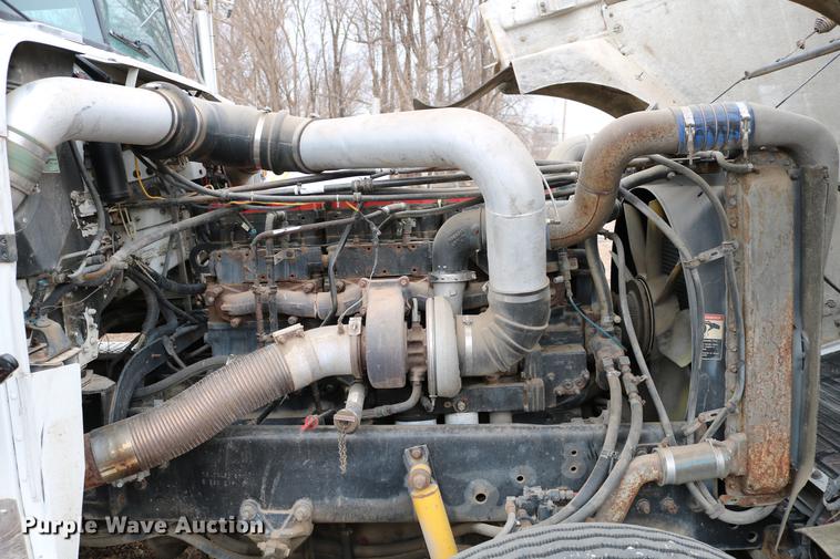 image for item DC3536 1999 Freightliner Classic XL FLD120 semi truck