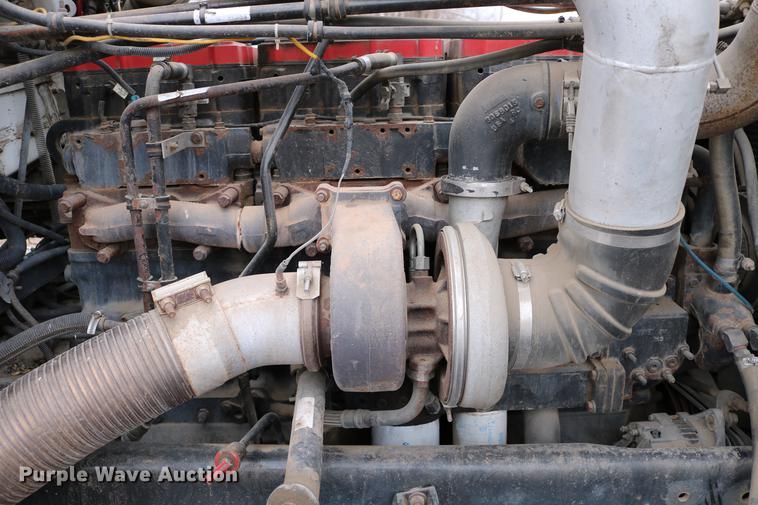 image for item DC3536 1999 Freightliner Classic XL FLD120 semi truck