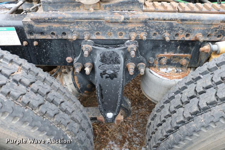 image for item DC3536 1999 Freightliner Classic XL FLD120 semi truck