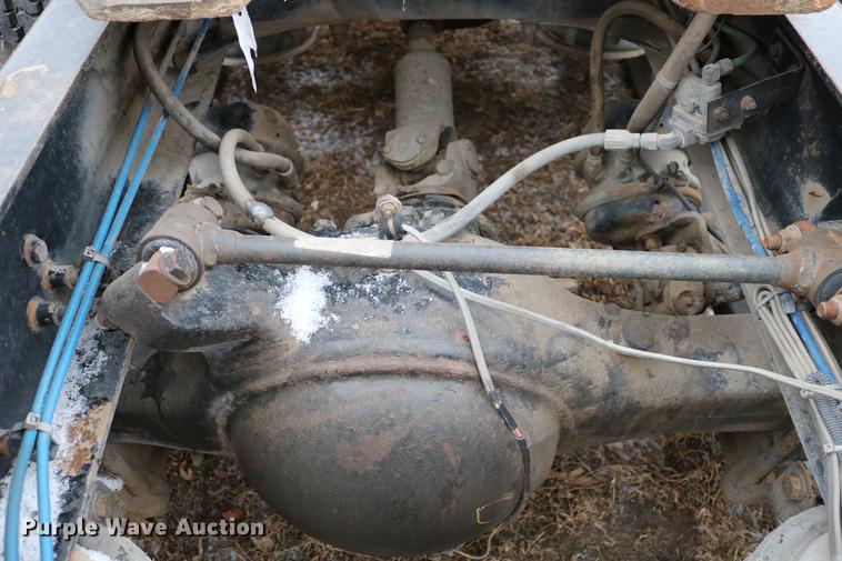 image for item DC3536 1999 Freightliner Classic XL FLD120 semi truck