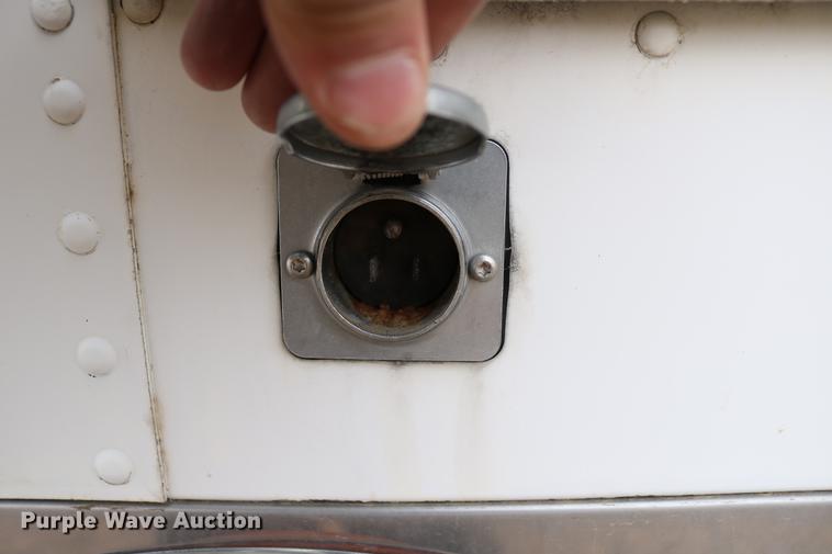 image for item DC3536 1999 Freightliner Classic XL FLD120 semi truck