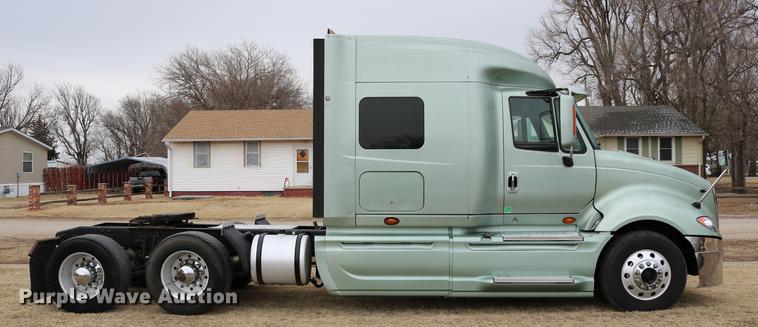 image for item DC3537 2009 International ProStar Premium semi truck