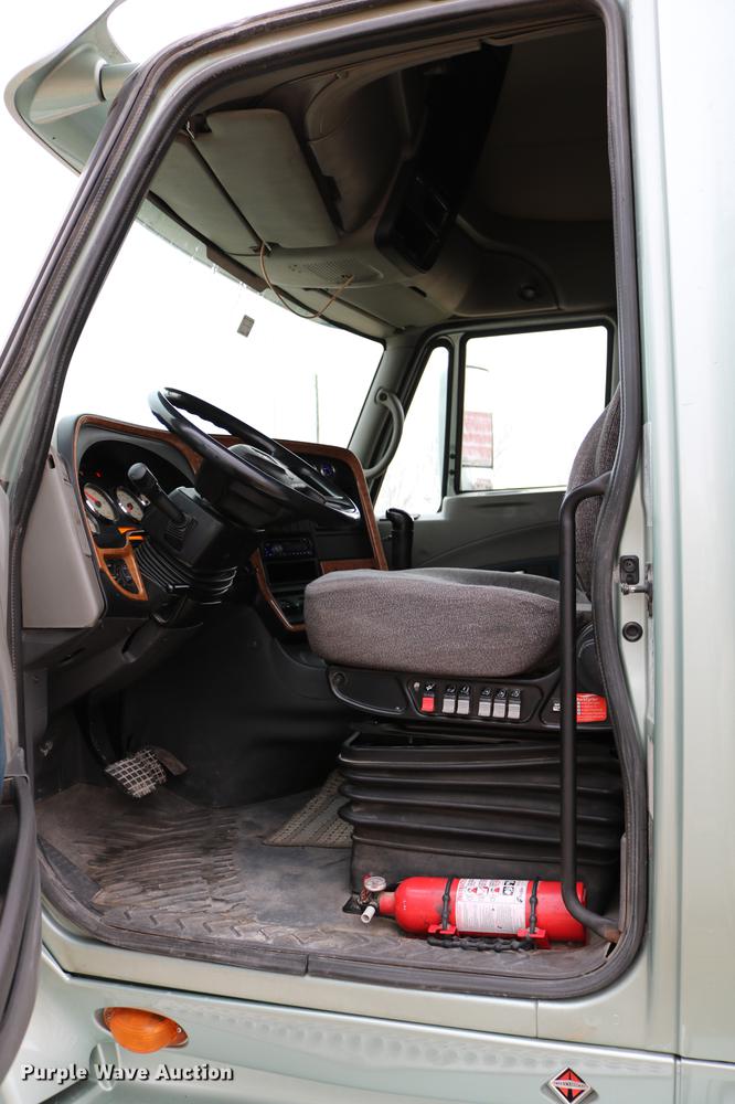 image for item DC3537 2009 International ProStar Premium semi truck