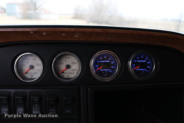 image for item DC3537 2009 International ProStar Premium semi truck