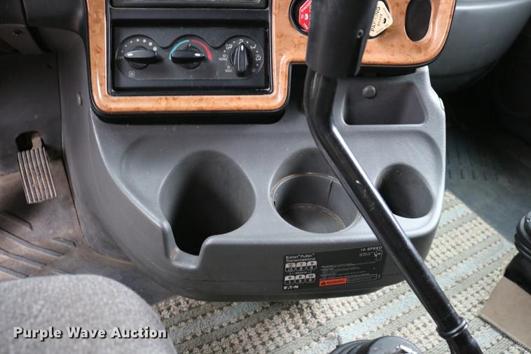 image for item DC3537 2009 International ProStar Premium semi truck