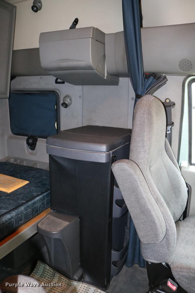 image for item DC3537 2009 International ProStar Premium semi truck