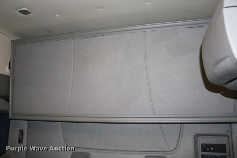 image for item DC3537 2009 International ProStar Premium semi truck