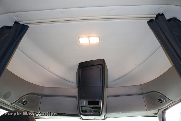 image for item DC3537 2009 International ProStar Premium semi truck