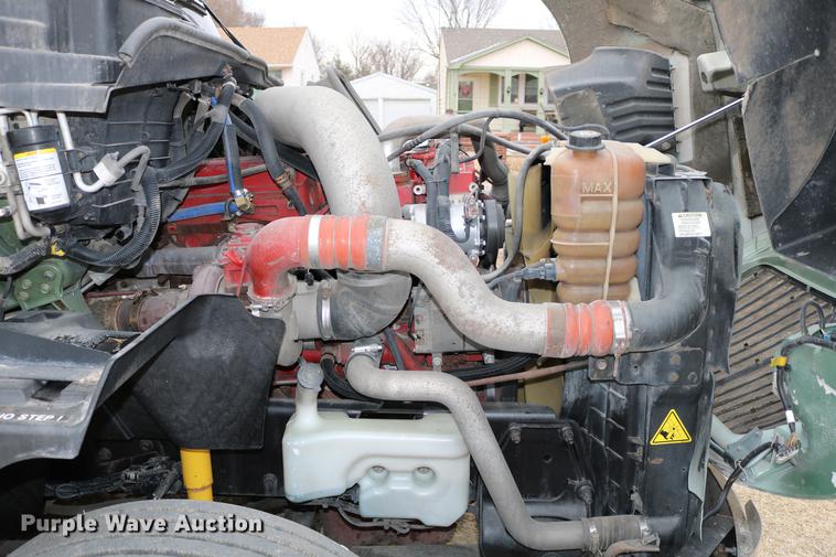 image for item DC3537 2009 International ProStar Premium semi truck