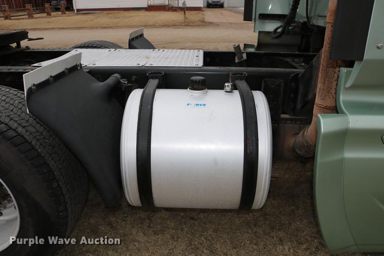 image for item DC3537 2009 International ProStar Premium semi truck